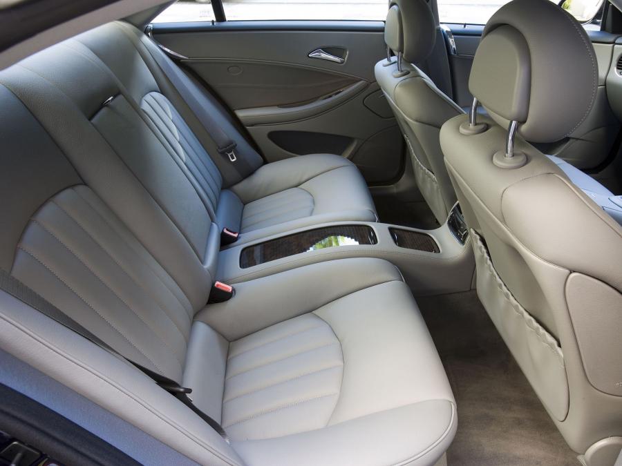  Mercedes-Benz CLS500 2004 года  (AU) (фото 8 из 9)
